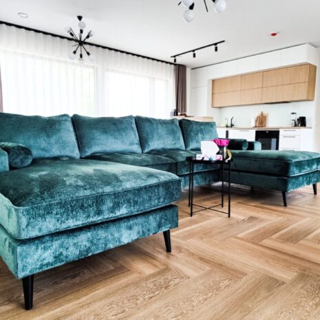 Celica 1N2N1 (1 of 1) Celica 1N2N1 (1 of 1)