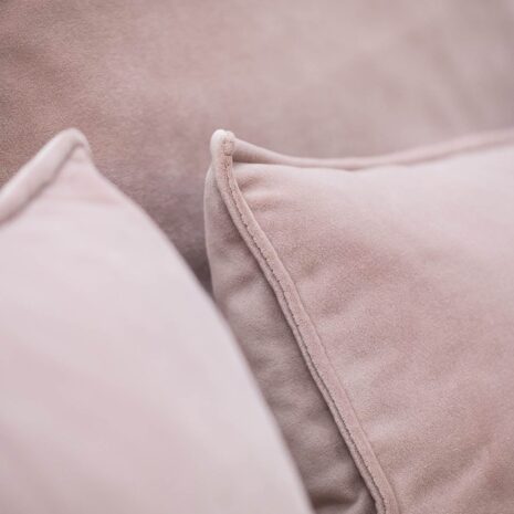 Megan nurgadiivanvoodi - Megan 75 (Nevotex), Atto Collection (3 of 7) Megan nurgadiivanvoodi - Megan 75 (Nevotex), Atto Collection (3 of 7)